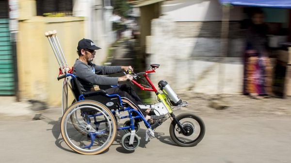 Keren! Pria Ini Ciptakan Motor Listrik untuk Difabel