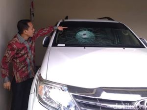 Mobil Ketua Gerindra Kota Semarang Dilempar Batu di Tol