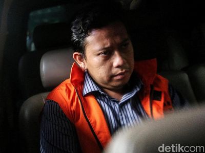 Diperiksa 36 Jam, Bupati Cianjur Langsung Ditahan KPK