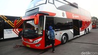 Bus ini rencananya akan digunakan Persija konvi dari depan FX Sudirman hingga balai kota Jakarta.