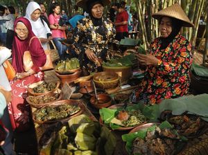 Yuk Nikmati Wisata Pasar di Tengah Kebun Bambu