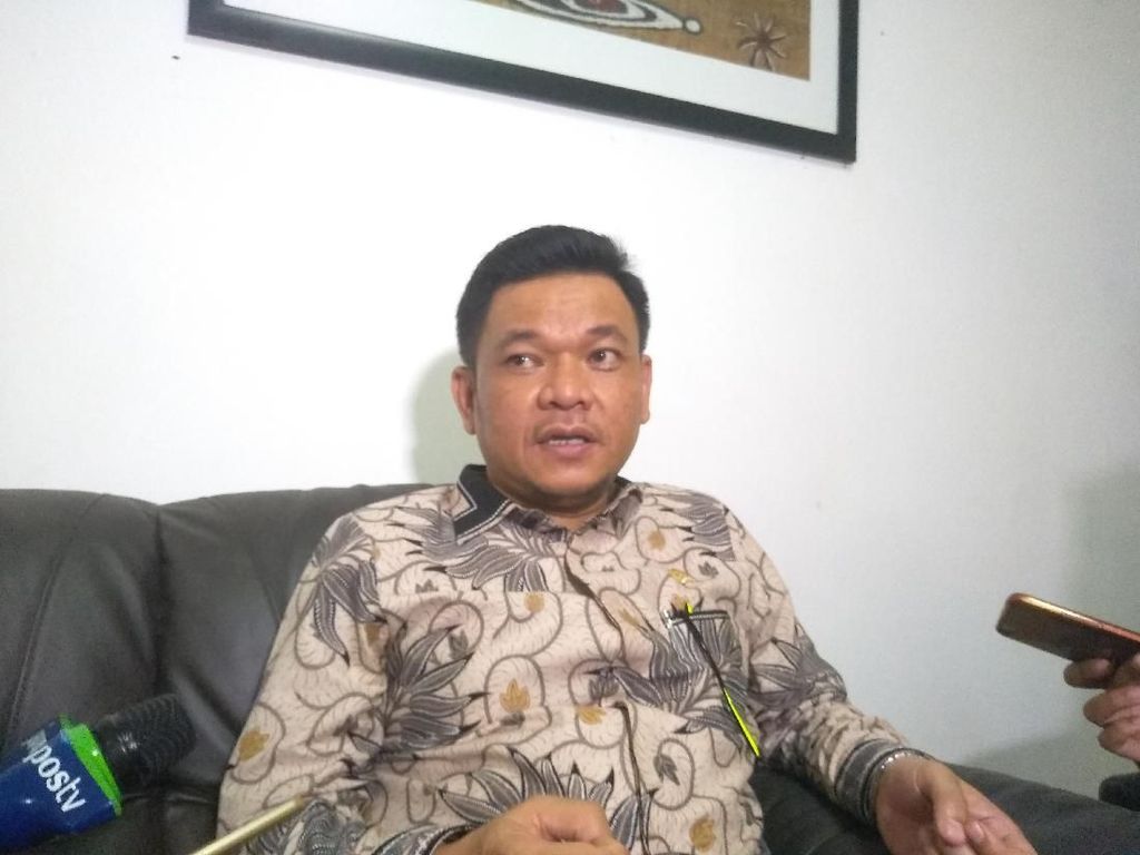 Tanggapi Gatot Nurmantyo, Golkar Minta Cebong-Dungu Dihilangkan Juga Tanggapi Gatot Nurmantyo, Golkar Minta Cebong-Dungu Dihilangkan Juga