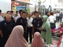 Libur Nataru, Dirut PT KAI Minta Petugas Waspada Pelemparan Kereta