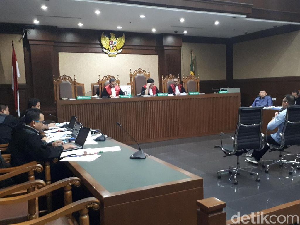 Ditegur Hakim karena Ngarang Kesaksian, Anak Buah Lucas Mengaku Takut Ditegur Hakim karena Ngarang Kesaksian, Anak Buah Lucas Mengaku Takut