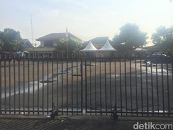 Pascaperusakan, Polsek Ciracas Dijaga Polisi-TNI Pagi Ini