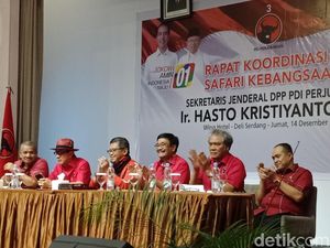 Kader PDIP Diminta Gencar Promosikan Prestasi Jokowi Kader PDIP Diminta Gencar Promosikan Prestasi Jokowi
