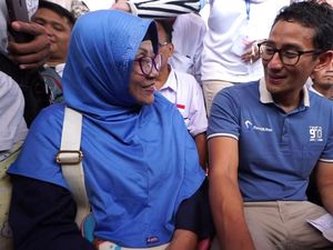 Dicurhati Emak-emak, Sandi Janji Prioritaskan Tenaga Kerja Lokal