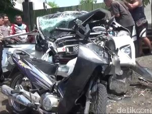 Mobil Diplomat Australia Kecelakaan Beruntun, 7 Orang Terluka