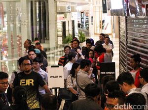 Ramai Komentar Netizen soal Harga iPhone di Indonesia Ramai Komentar Netizen soal Harga iPhone di Indonesia