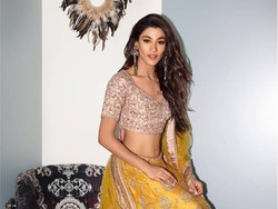 Finalis India Malfungsi Busana di Penjurian Miss Universe, Dadanya Mengintip