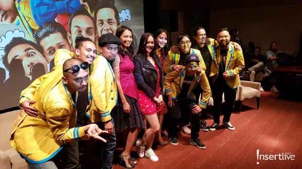 Pemain dan Kru PSP Gaya Mahasiswa