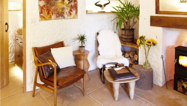 Kamu Nggak akan Sangka Rumah Indah Ini Dulunya Gua Berusia 800 Tahun