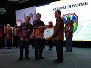 Tiga Inovasi Ini Antarkan Pacitan Raih Penghargaan dari Kemenhub Tiga Inovasi Ini Antarkan Pacitan Raih Penghargaan dari Kemenhub
