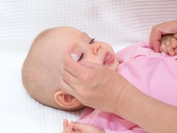 ASI Bantu Sembuhkan Belekan pada Bayi, Mitos atau Fakta?