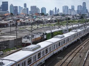 KCI Minta Pemda Cek Surat Tugas Calon Penumpang KRL Sebelum di Stasiun KCI Minta Pemda Cek Surat Tugas Calon Penumpang KRL Sebelum di Stasiun
