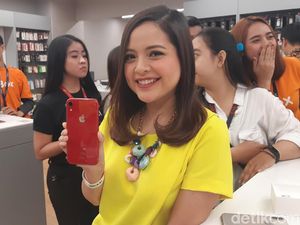 Wah, Tasya Kamila Ikut Antre Beli iPhone Baru Wah, Tasya Kamila Ikut Antre Beli iPhone Baru