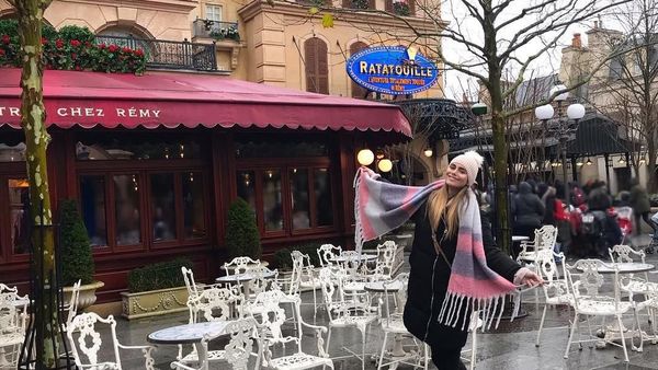 Foto: Liburannya Miss Spanyol 2018 yang Ternyata Transgender