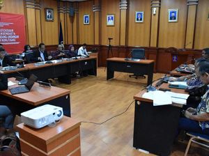 Kisruh Jalur Truk Batu Bara Sumsel Berakhir Damai di Kumham