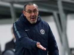 Manajer Chelsea, Maurizio Sarri, gagal membawa timnya menyapu bersih fase grup. Chelsea tetap lolos sebagai juara grup ke babak 32 besar dengan 16 poin dari enam laga, hasil lima menang dan satu imbang. (Matthew Childs/Reuters)