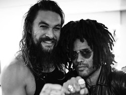 Bintang Aquaman Akrab dengan Mantan Suami Istrinya, Pakai Cincin Kembar