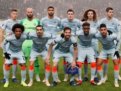 Sudah memastikan lolos, Chelsea menurunkan banyak pemain pelapis dengan hanya Alvaro Morata dan Willian sebagai anggota tim inti. Chelsea bertekad menyudahi fase grup dengan rekor sempurna, setelah selalu menang di lima laga sebelumnya. (Matthew Childs/Reuters)