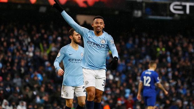 Gabriel Jesus mengejar rekor Carlos Tevez.