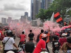 Pawai Persija Juara, The Jakmania Penuhi Jalan Jenderal Sudirman