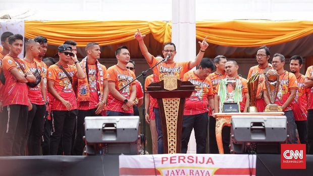 Kemenpora mengingatkan Anies Baswedan terkait janji pembangunan stadion.