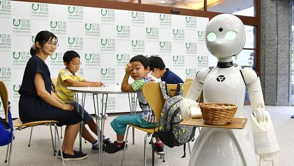 Lewat Robot, Orang Sakit Tetap Bisa Kerja Cari Uang