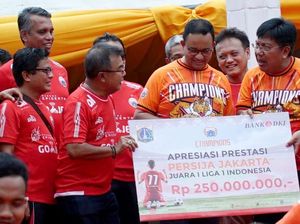 Persija Diguyur Bonus Rp 250 juta Persija Diguyur Bonus Rp 250 juta