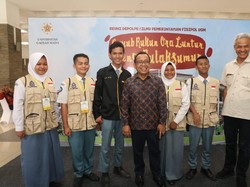 Ketika Siswa SMA Diajak Dampingi Ganjar Pranowo Bekerja