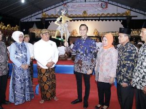 Gelaran Wayang Kulit Empat Pilar MPR Hibur Warga Pacitan
