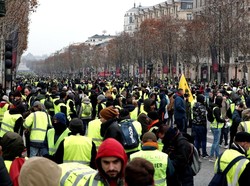 Ribuan Demonstran Rompi Kuning Kembali Beraksi di Prancis