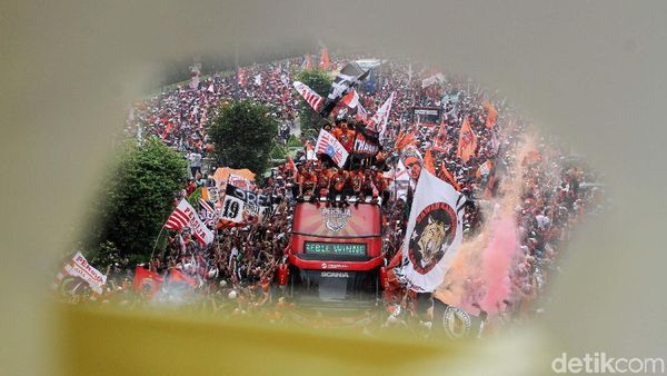 Persija Jakarta Berpesta di Jalan Ibukota