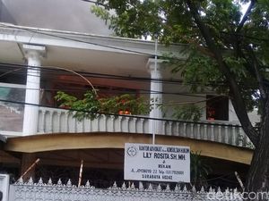 Kebakaran Hanguskan Kantor Advokat di Surabaya