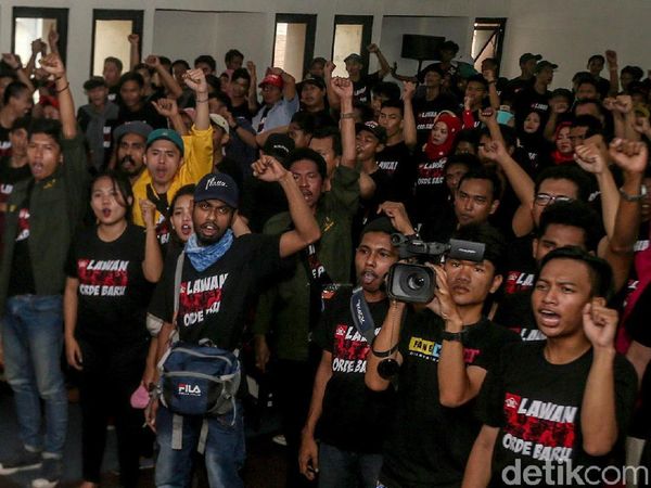 Tolak Kembalinya Kejayaan Orba, Aktivis Deklarasikan Lawan Orde Baru