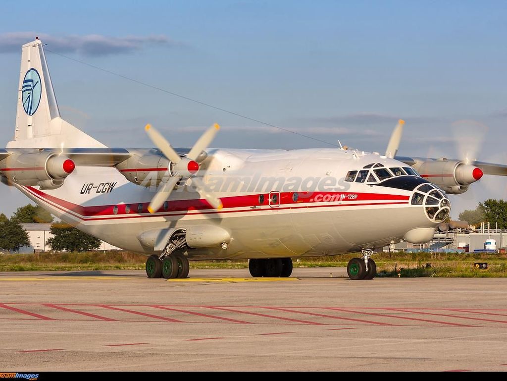 Heboh Raungan Pesawat Antonov dari Pantura Hingga Manchester Heboh Raungan Pesawat Antonov dari Pantura Hingga Manchester