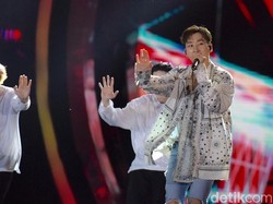 Berkunjung ke Candi Borobudur, Super Junior dan TVXQ Tampak Happy