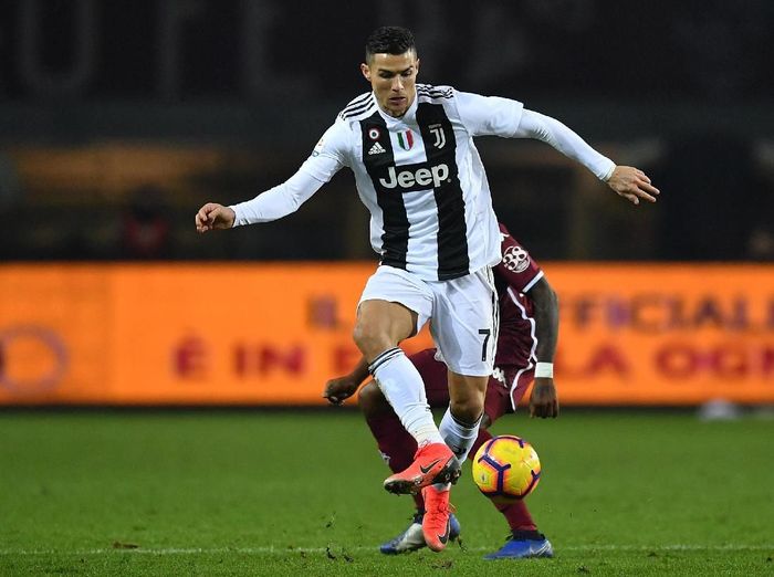 Cristiano Ronaldo menjadi penentu kemenangan Juventus atas Torino. (Foto: Valerio Pennicino/Getty Images) Cristiano Ronaldo menjadi penentu kemenangan Juventus atas Torino. (Foto: Valerio Pennicino/Getty Images)