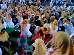 1.000 Emak-emak Bandung Ikuti Lomba Karedok Zero Waste