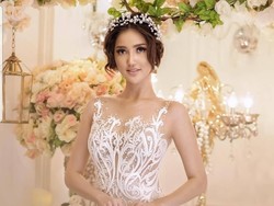 Sonia Fergina Jawab Isu Tak Akur dengan Pemenang Miss Universe 2018