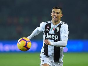 Teror Ronaldo Menanti Gawang Roma
