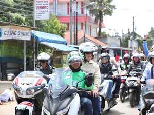 Saat Prabowo Dibonceng Naik Yamaha Xmax