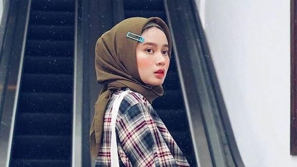 Foto: Uniknya Gaya Hijab Pakai Jepit Rambut Ala Hijabers Bandung