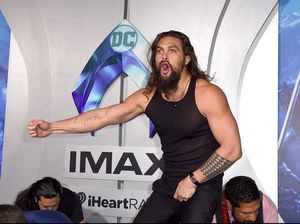 Anak Pantai Penuh Tato, Ini Persamaan Aquaman dan Jason Momoa