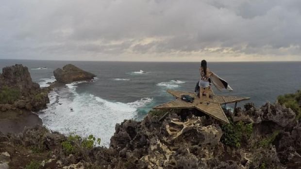 Ayo Liburan! Gunungkidul Punya 73 Km Pantai dan 725 Gua Menawan