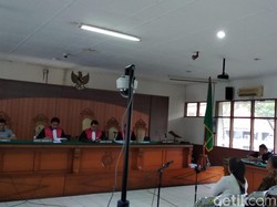 2 Pengumpul Iuran ke Eks Bupati Abubakar Divonis 5 Tahun Bui