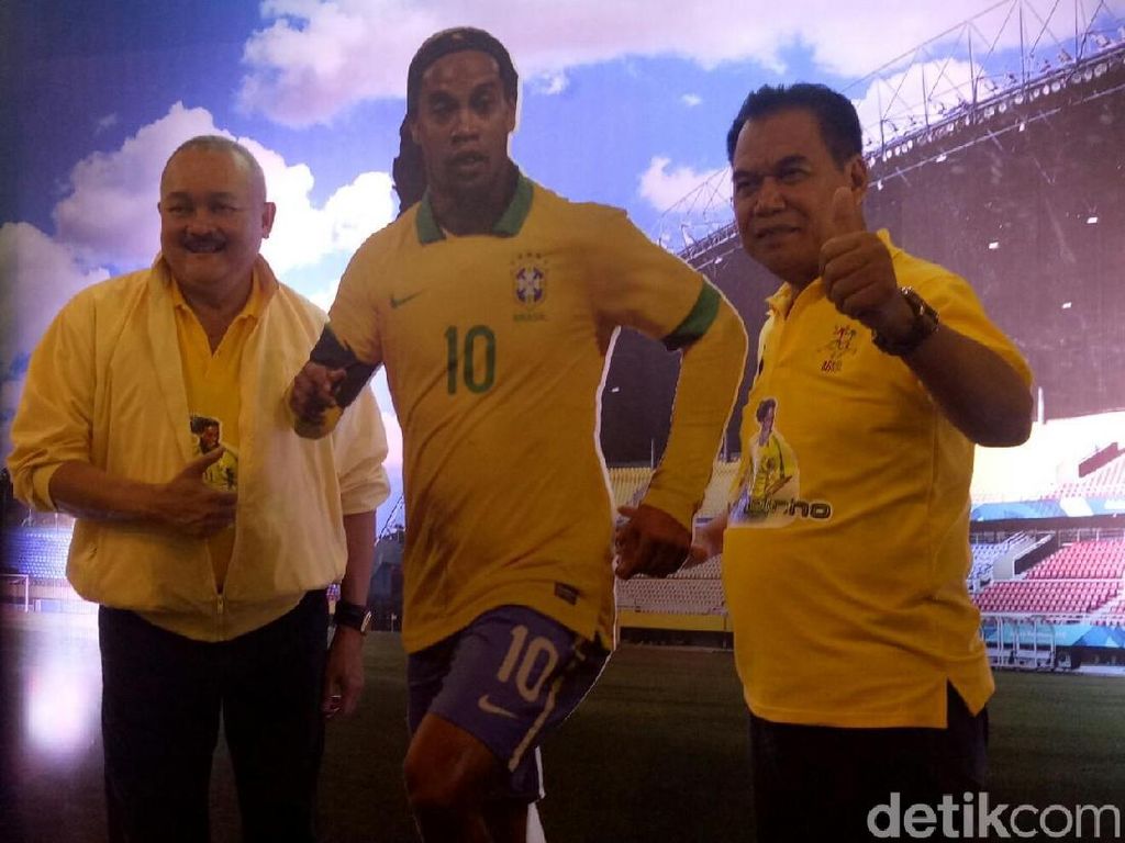 Ronaldinho Merumput di Jakabaring pada Maret 2019, Messi Kemudian? Ronaldinho Merumput di Jakabaring pada Maret 2019, Messi Kemudian?