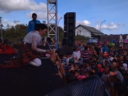 Goyang Fitri Carlina Sedot 1.636 Wisman Malaysia ke Nanga Badau