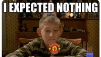 Mourinho membuat fans MU tidak semangat menjalani Senin pagi. (Foto: Twitter)